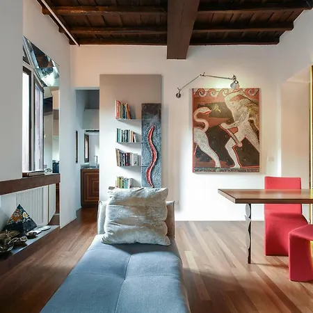 In Trastevere Loft With Pool Apartment